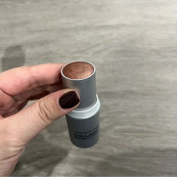 Peter Thomas Roth INstant Firm Collagen Bounce Stick Golden Glow - Picture 3 of 5